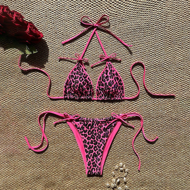 Women's String Bikini in pink leopard
