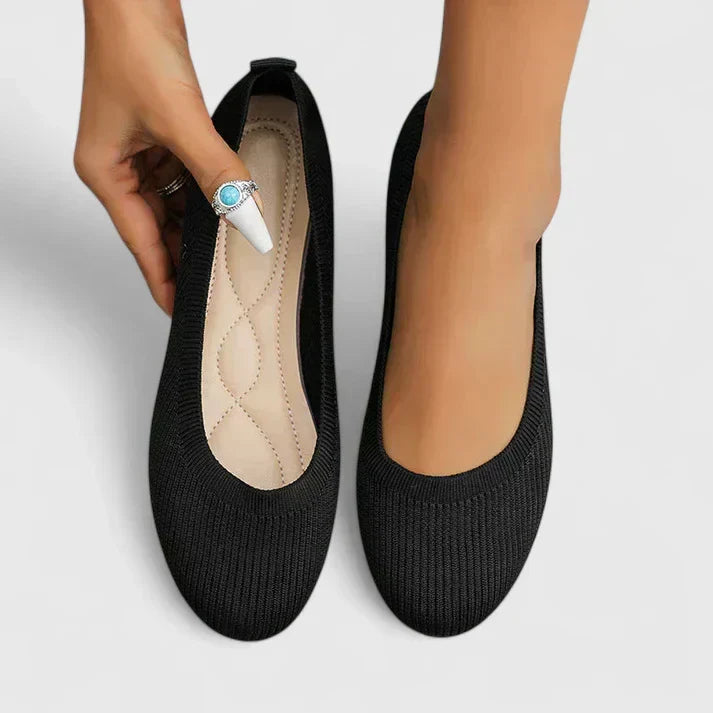 Women's Orthopedic Flats in black