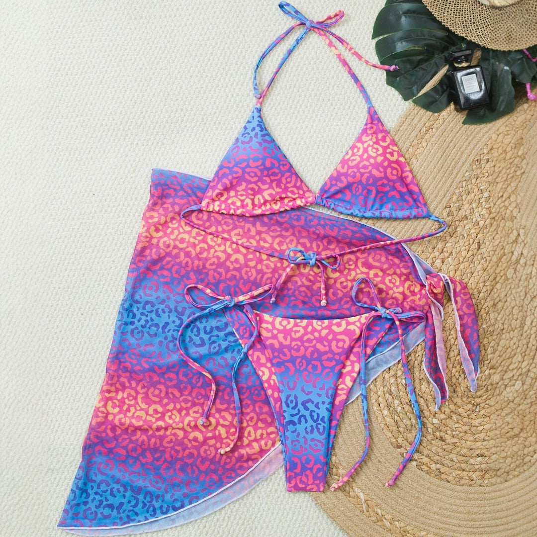Women's String Bikini in pink leopard