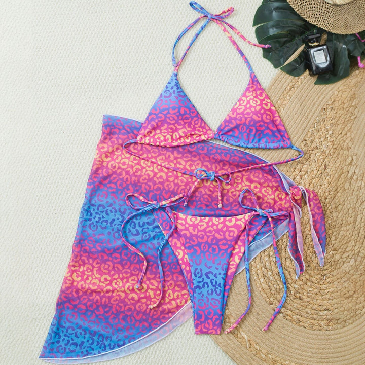 Women's String Bikini in pink leopard