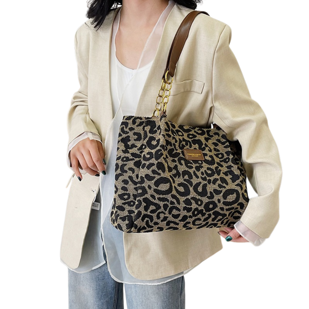 Women's Tote Bag in leopard