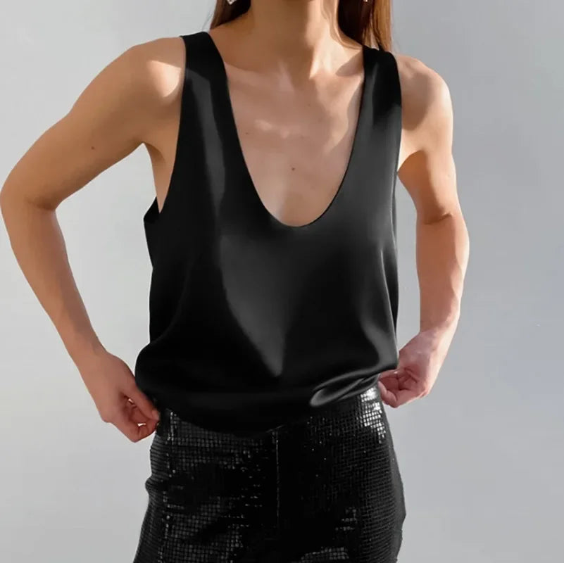 Women's Tank Top in black