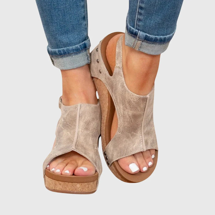Women's Orthopedic Sandals in beige