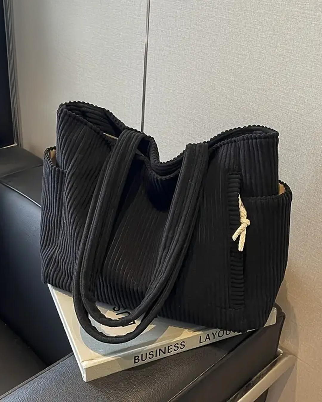 Women's Tote Bag in black