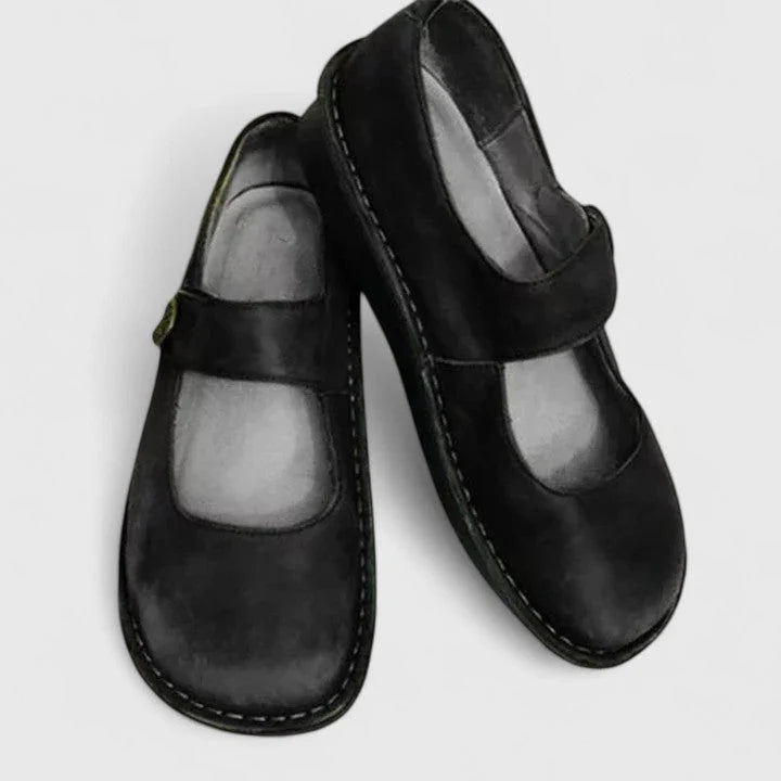 Women's Orthopedic Flats in black