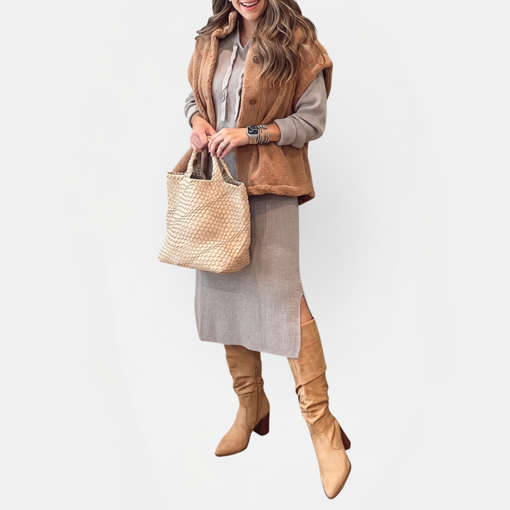 Women's Sleeveless Sherpa Fleece Button Down Vest Jacket with Pockets