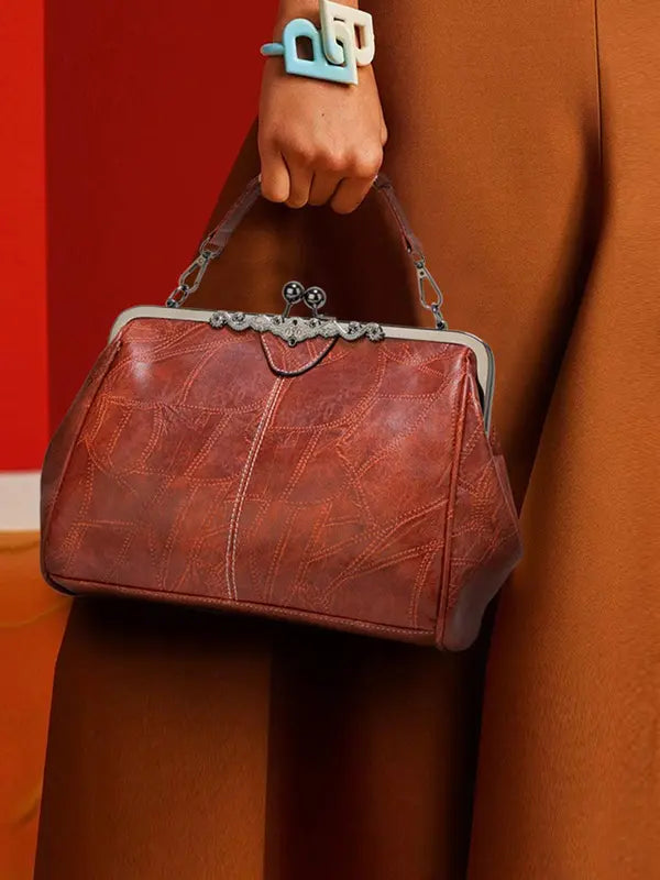 Women's Shoulder Bag in brown