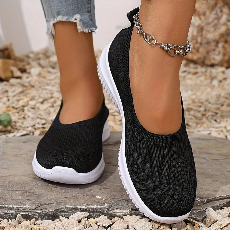 Women's Orthopedic Sneakers in black