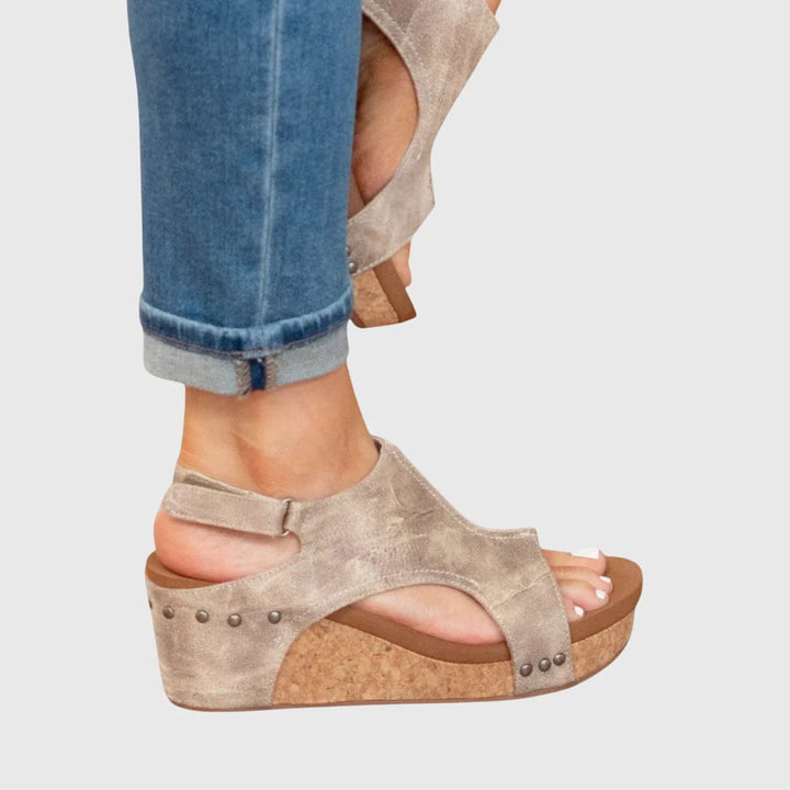 Women's Orthopedic Sandals in beige