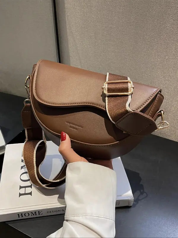 Women's Shoulder Bag in coffee