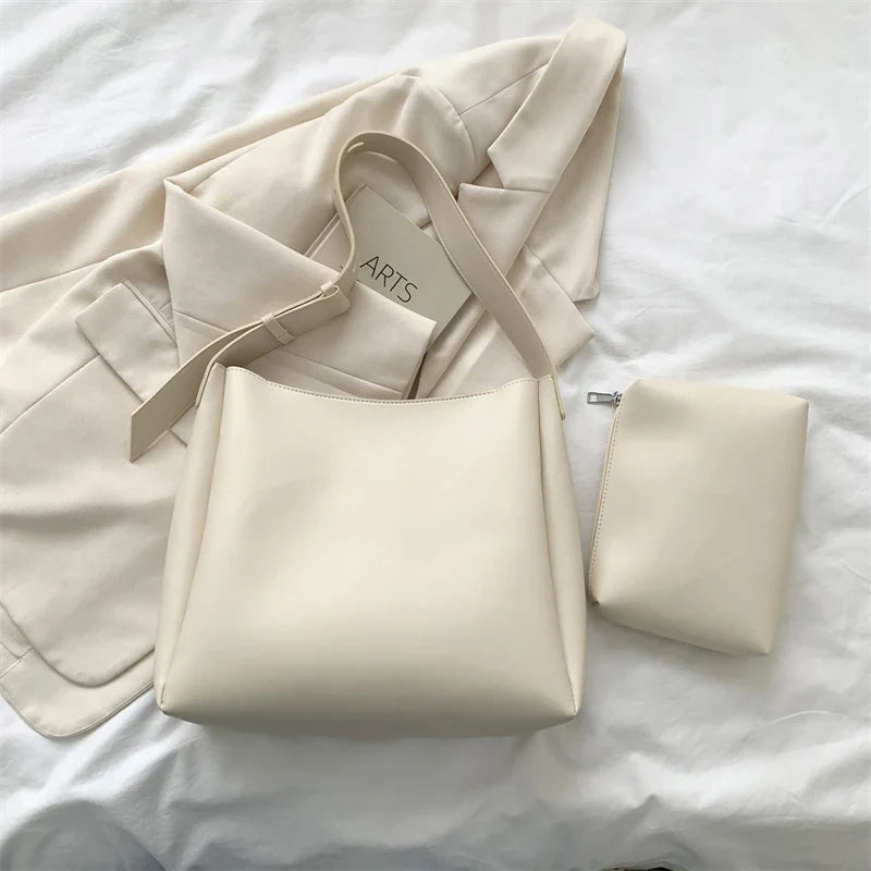 Women's Tote Bag in cream